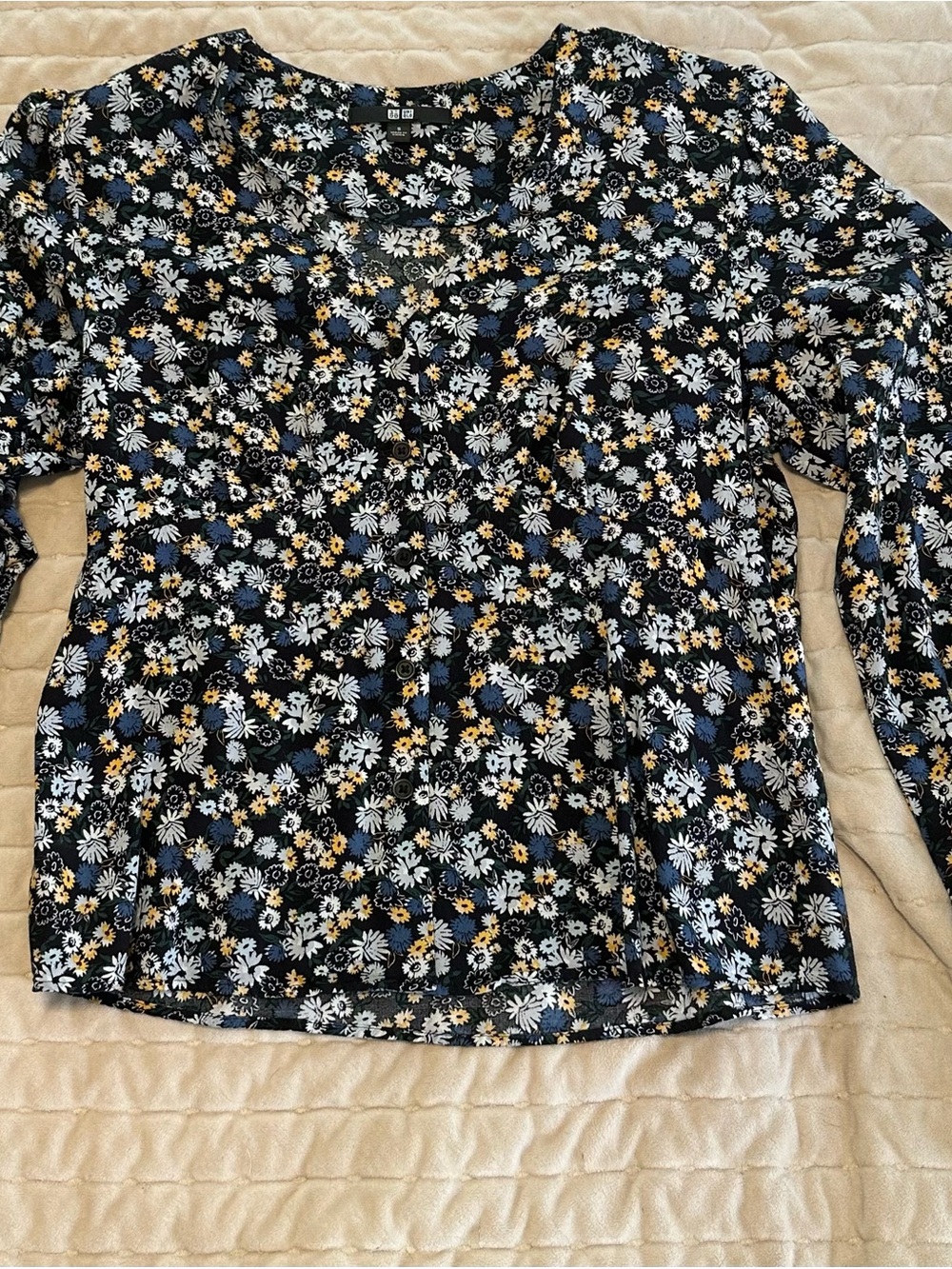 Black Floral Peplum Blouse with White & Yellow Daisies